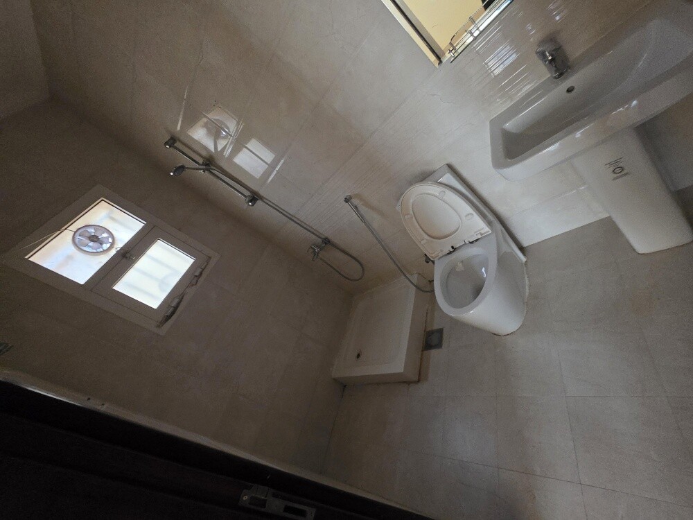 Flats for rent in bin omran - 8