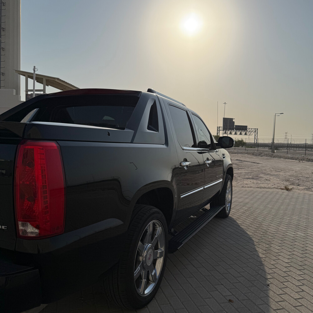 Cadillac Escalade ext - 6