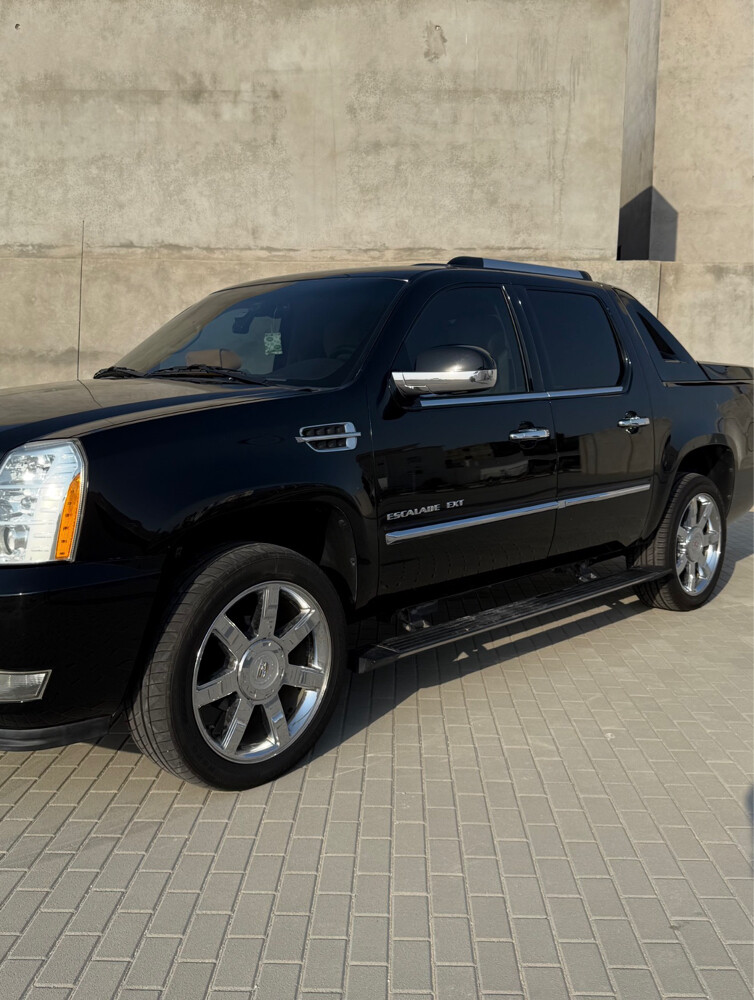 Cadillac Escalade ext - 2