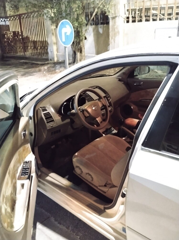 Nissan Altima - 6