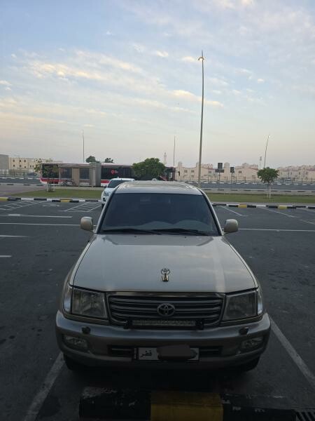 Landcruiser GXR - 1