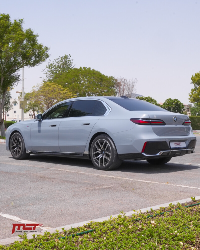 BMW 740i M - 3
