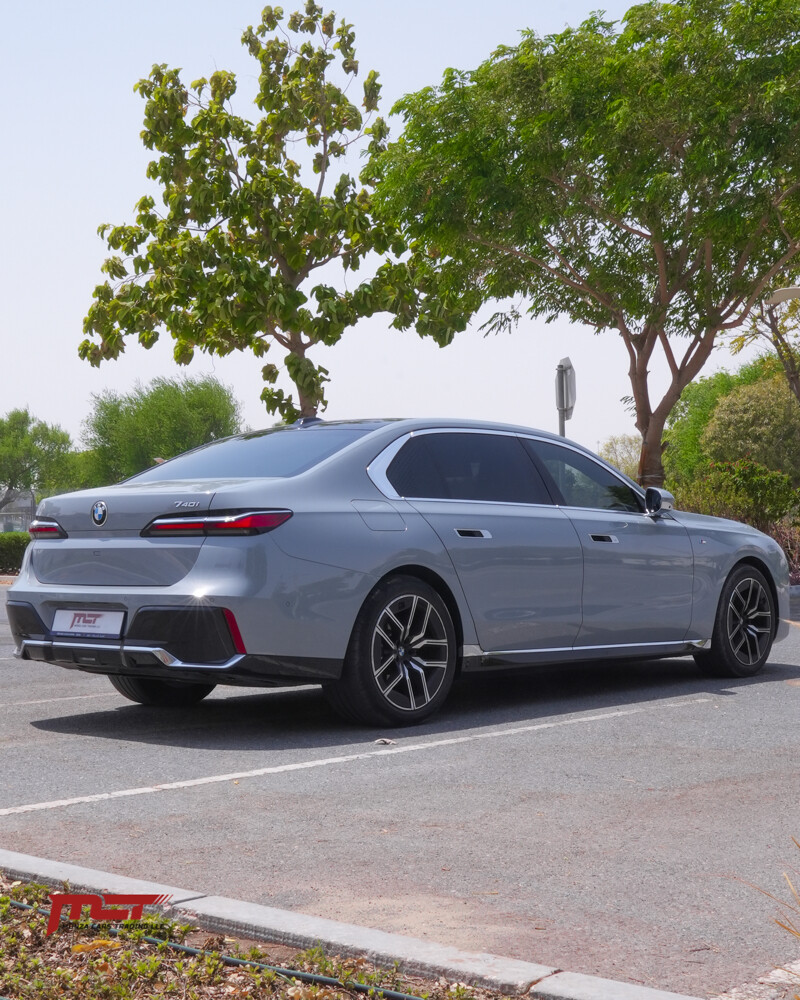 BMW 740i M - 4