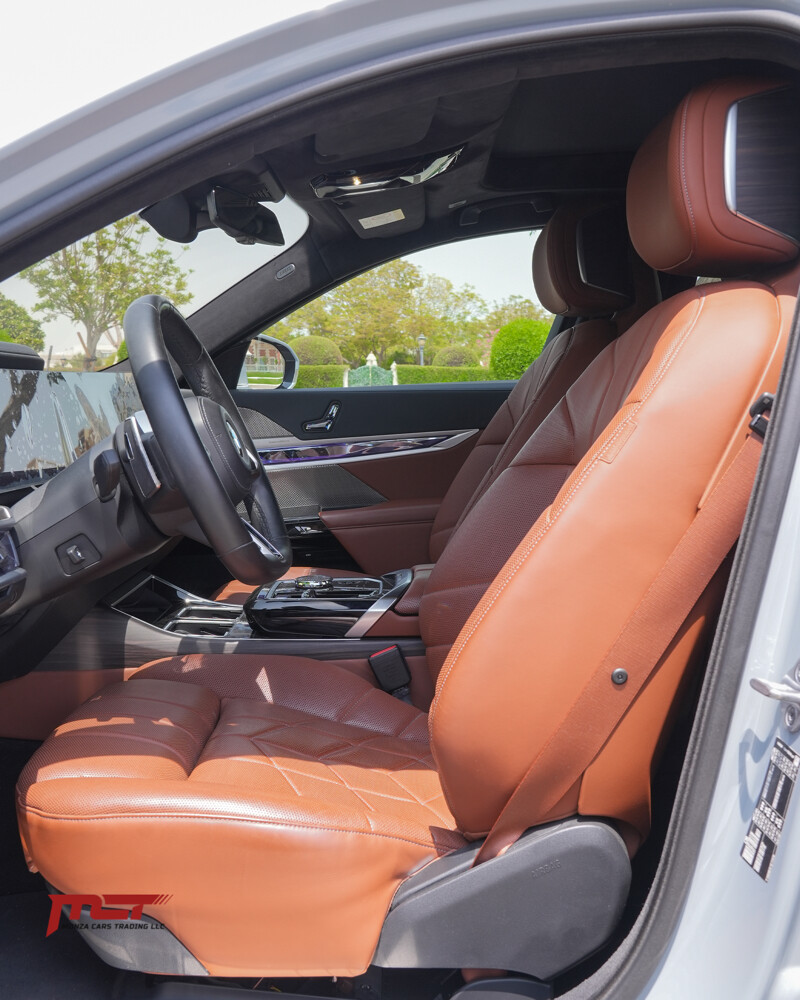 BMW 740i M - 9