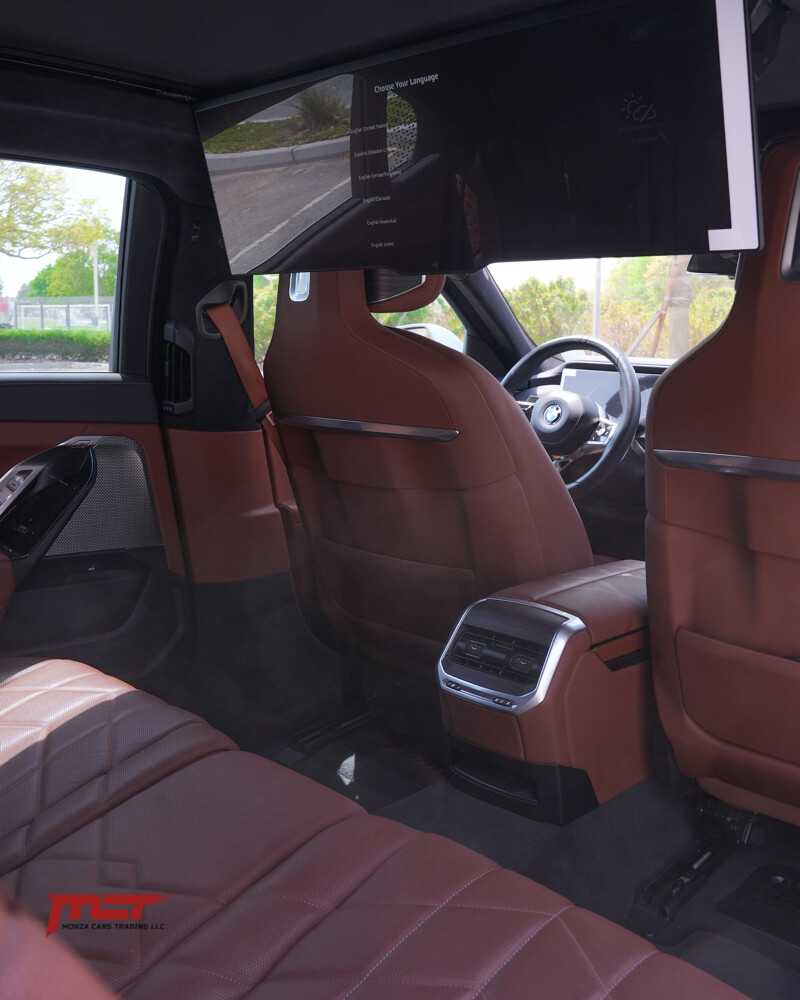 BMW 740i M - 11