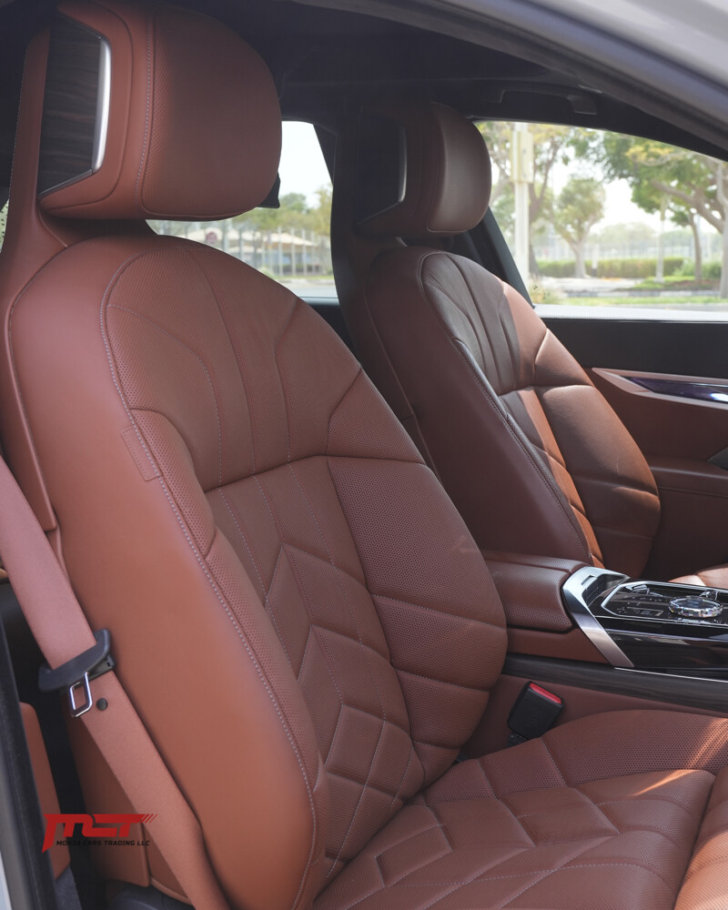 BMW 740i M - 13