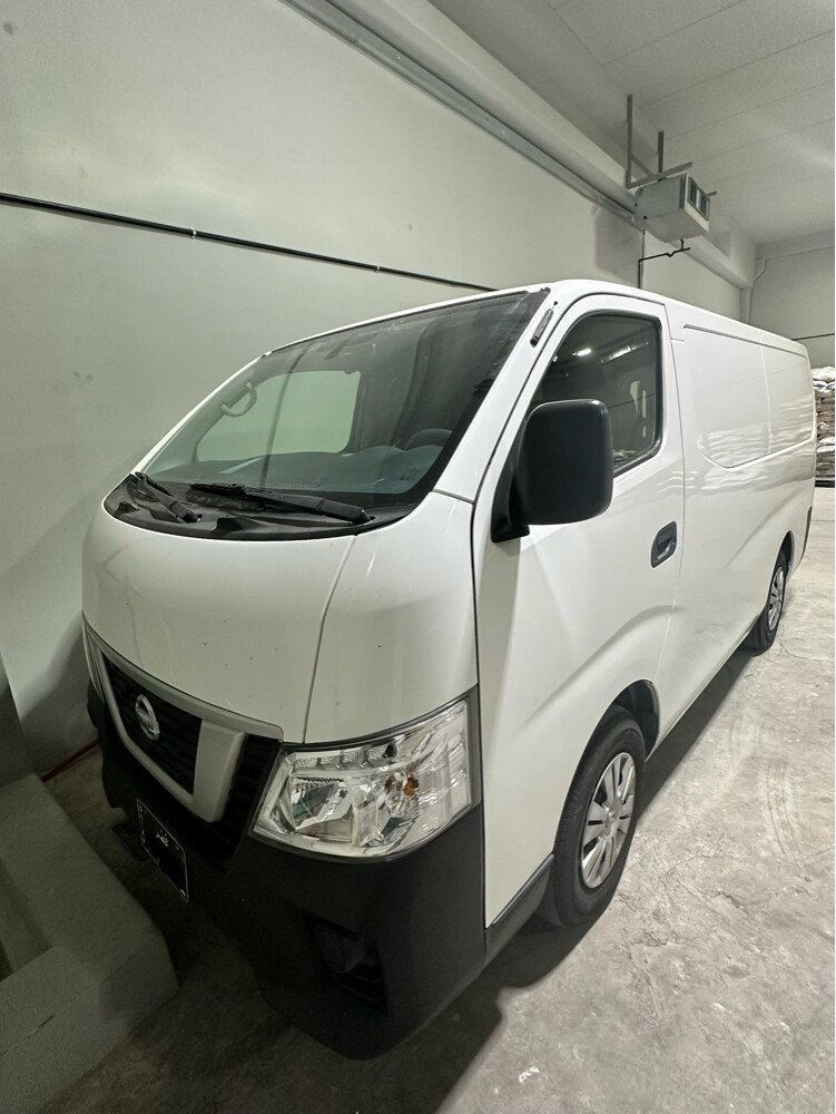 Nissan Urvan  2022| Only 104,000 KM - 5