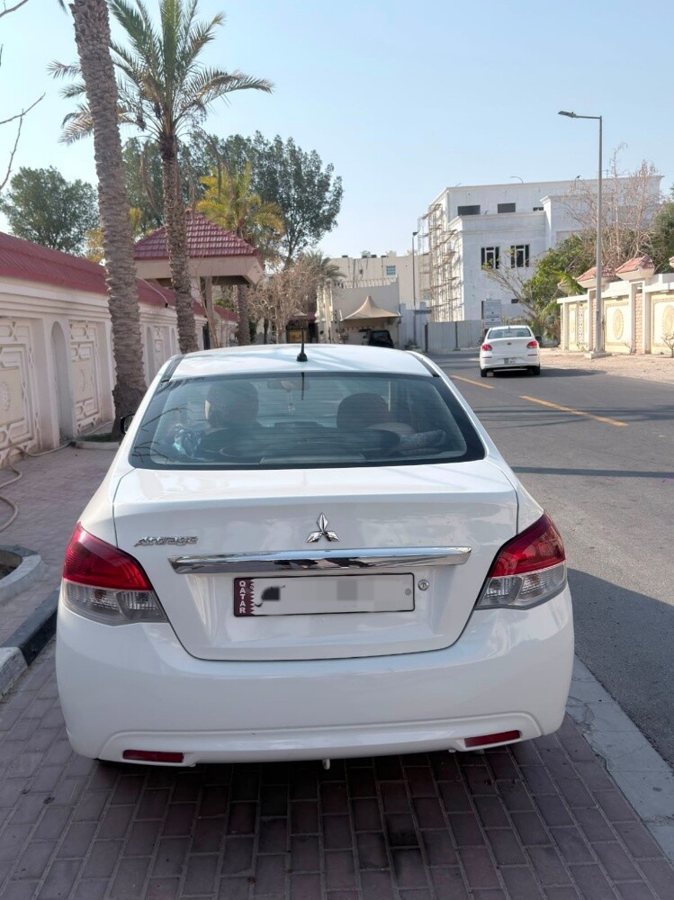 Mitsubishi Attrage 2014 - 1