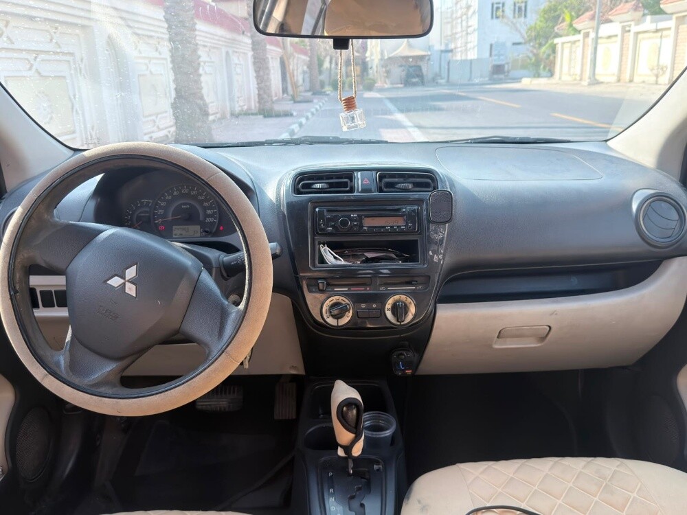 Mitsubishi Attrage 2014 - 6