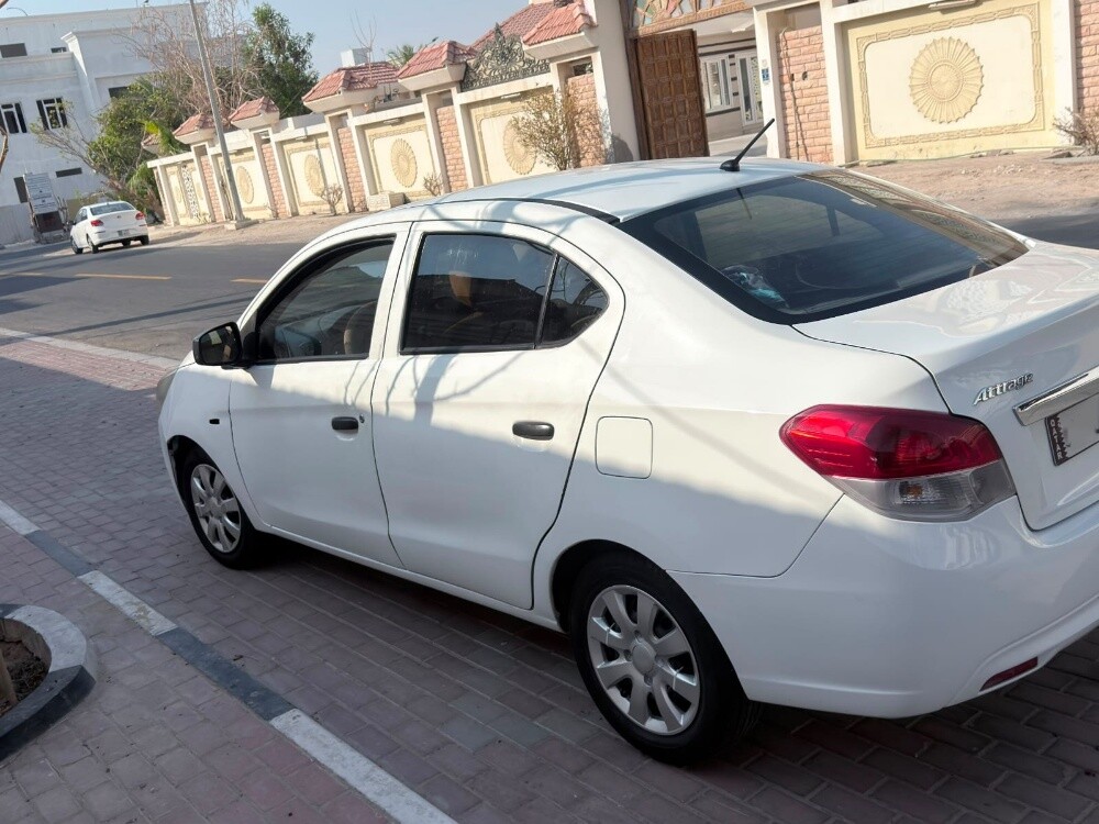 Mitsubishi Attrage 2014 - 2