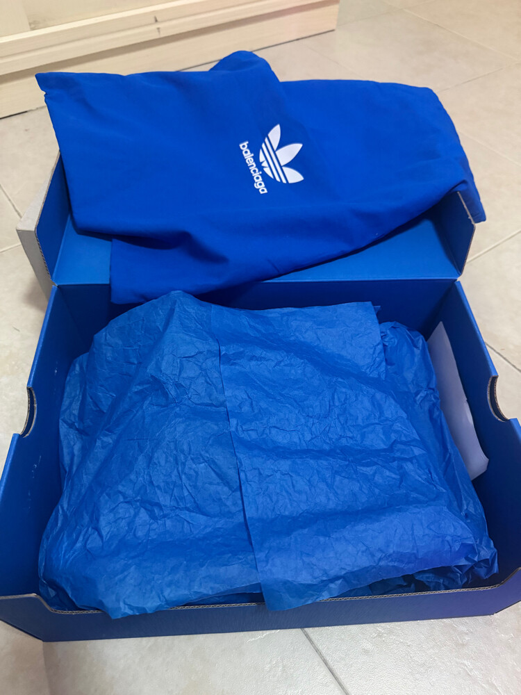 Balenciaga x adidas Track Forum Low - 4