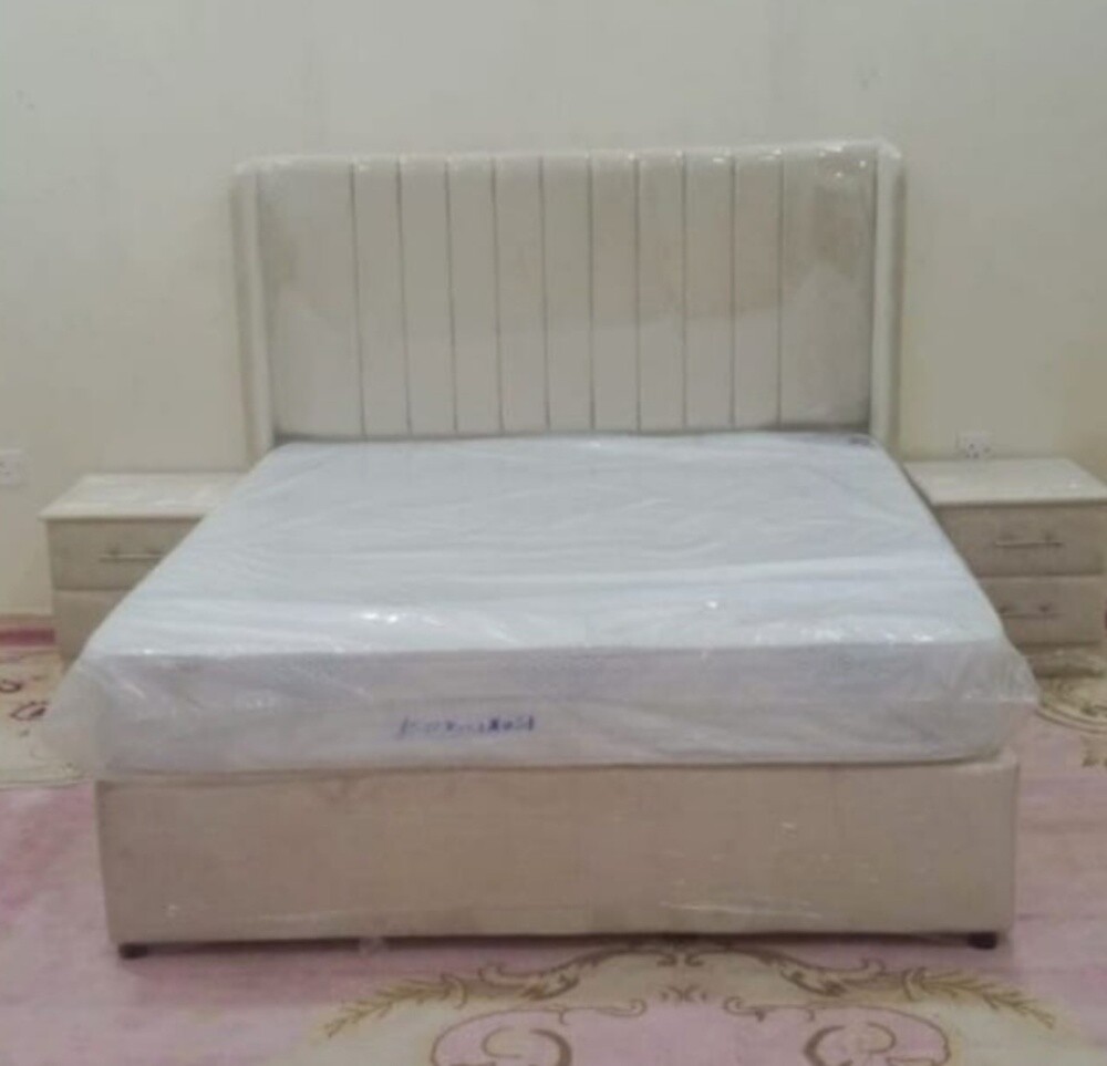مجموعة غرفة نوم العلامة التجارية - 12