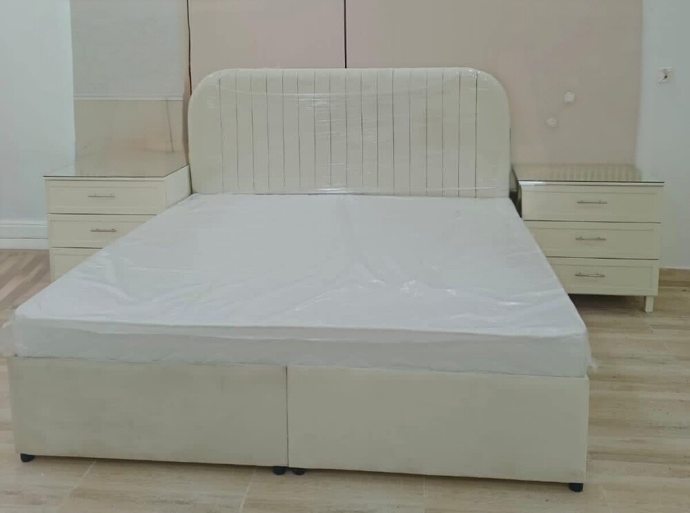 سرير بحجم كينج وسرير بحجم كوين وس - 20
