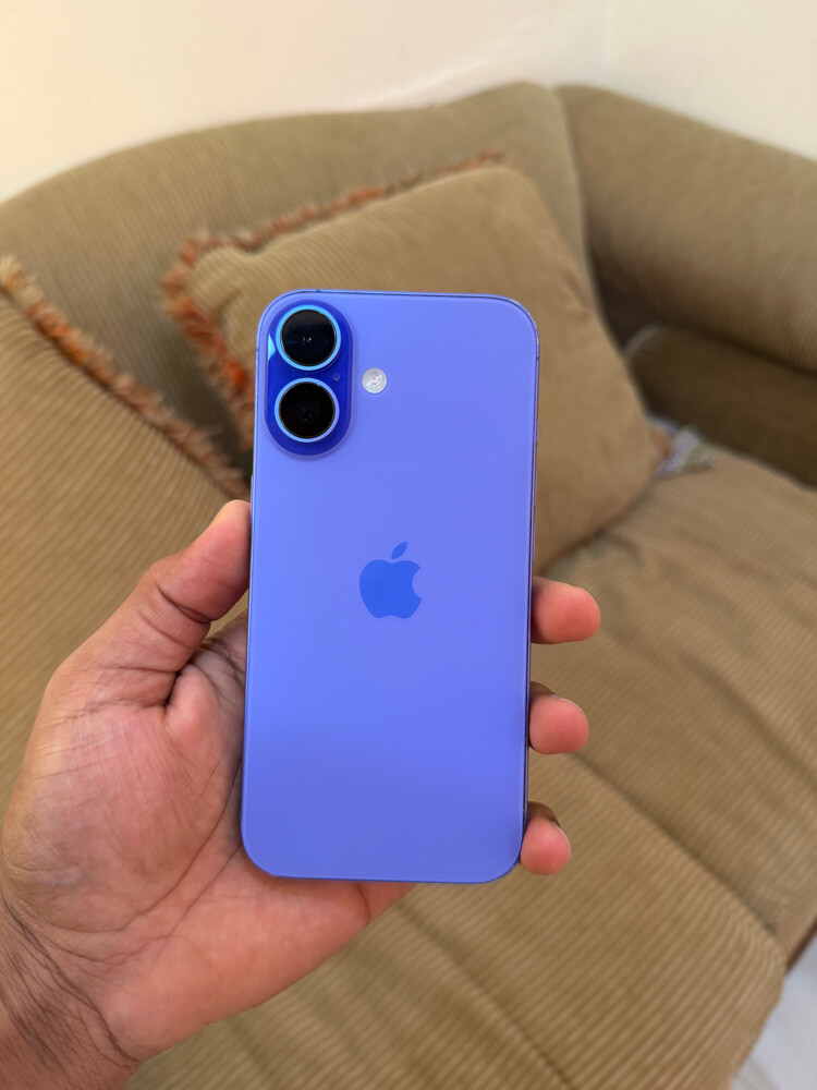 iPhone 16 128GB - 1