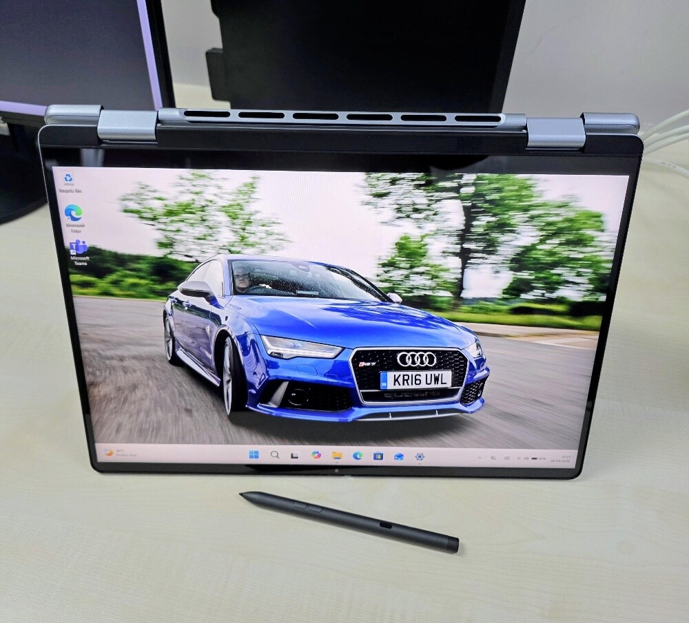 DeLL x360 Ultra 7 16GB 1TB 16"WUXGA - 2