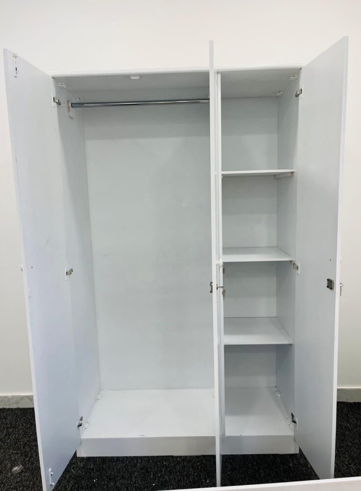 selling furniture - 29