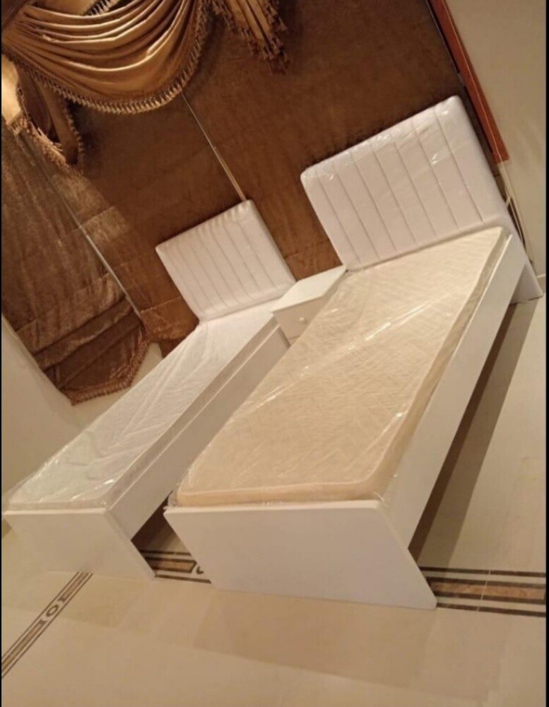 selling furniture - 21