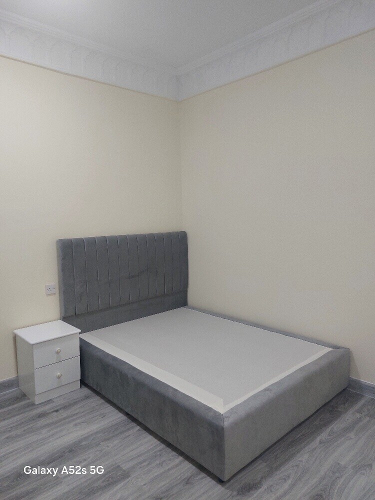 selling furniture - 24