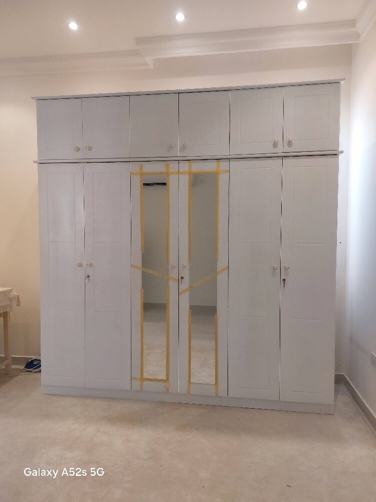 selling furniture - 28