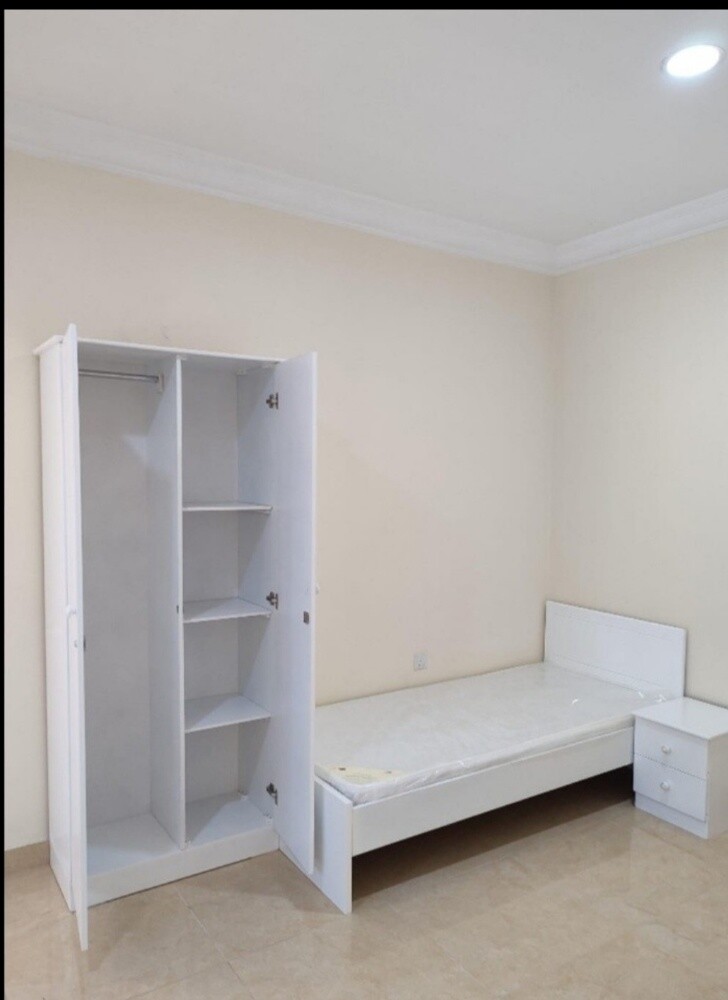 selling furniture - 26