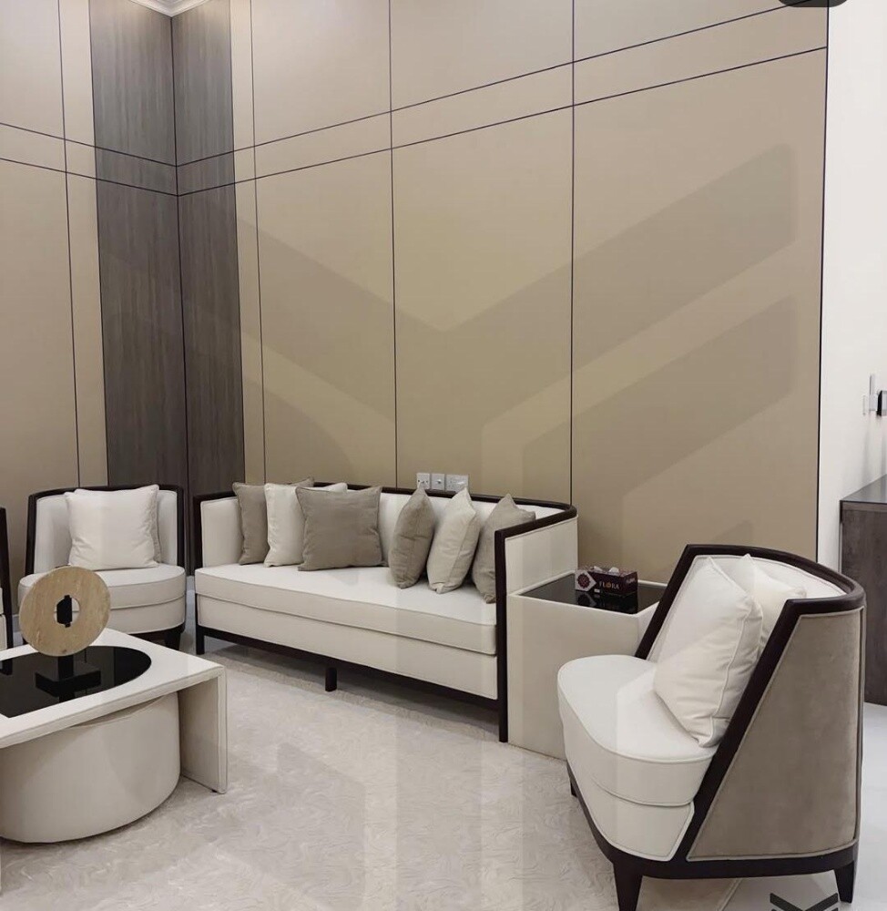 Curtains, Carpets & Sofa - 23