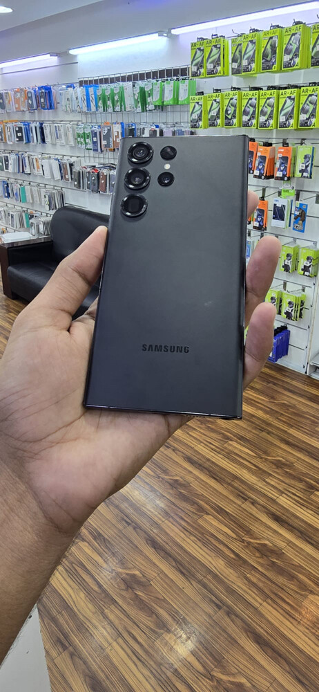 Samsung Galaxy S23 Ultra – 256GB - 1