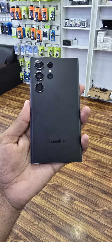 Samsung Galaxy S23 Ultra – 256GB - 3