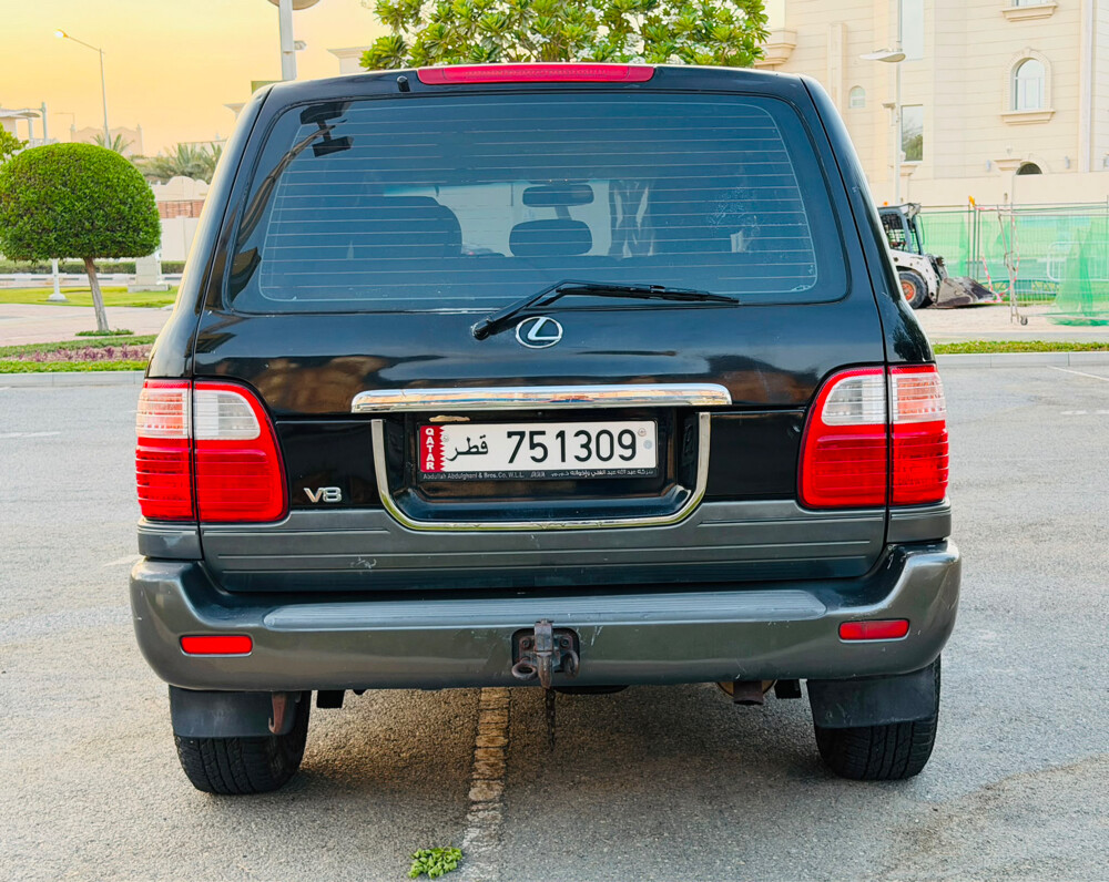 LEXUS LX470 1998 Registered in 08 - 4