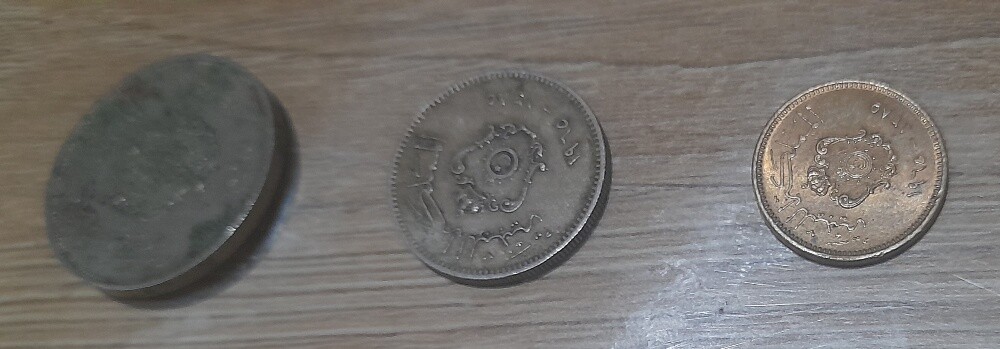 Libyan currencies different prices - 13