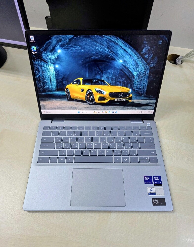 DeLL Ultra 9 185H 32GB 1TB 14" WQXG - 1