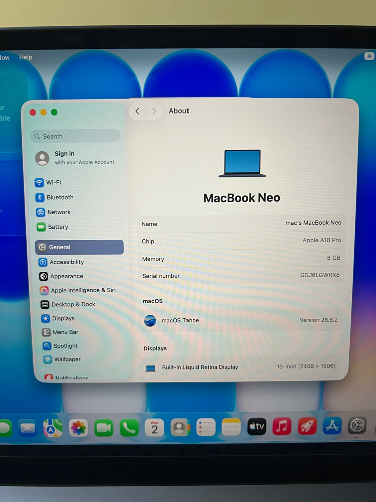 MacBook Neo like new - 7