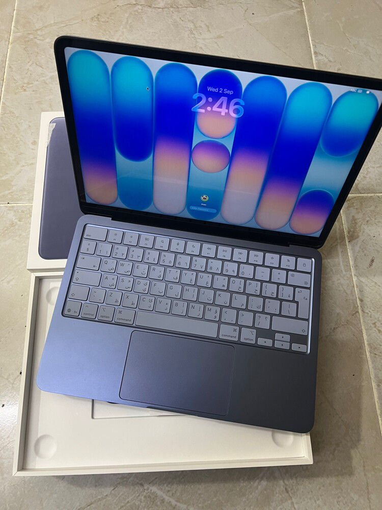 MacBook Neo like new - 6