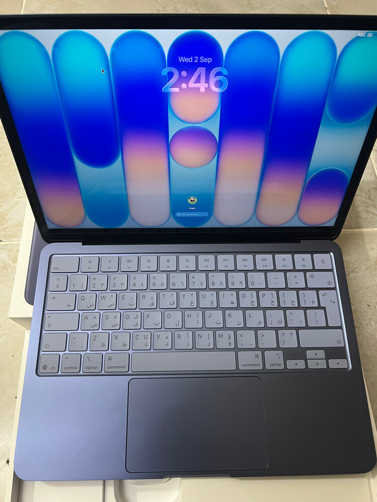 MacBook Neo like new - 4