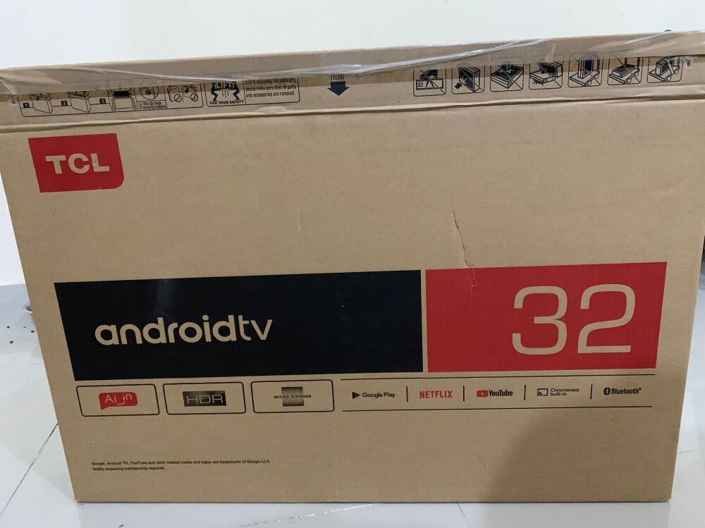 Android Tv only 1 week used. - 4