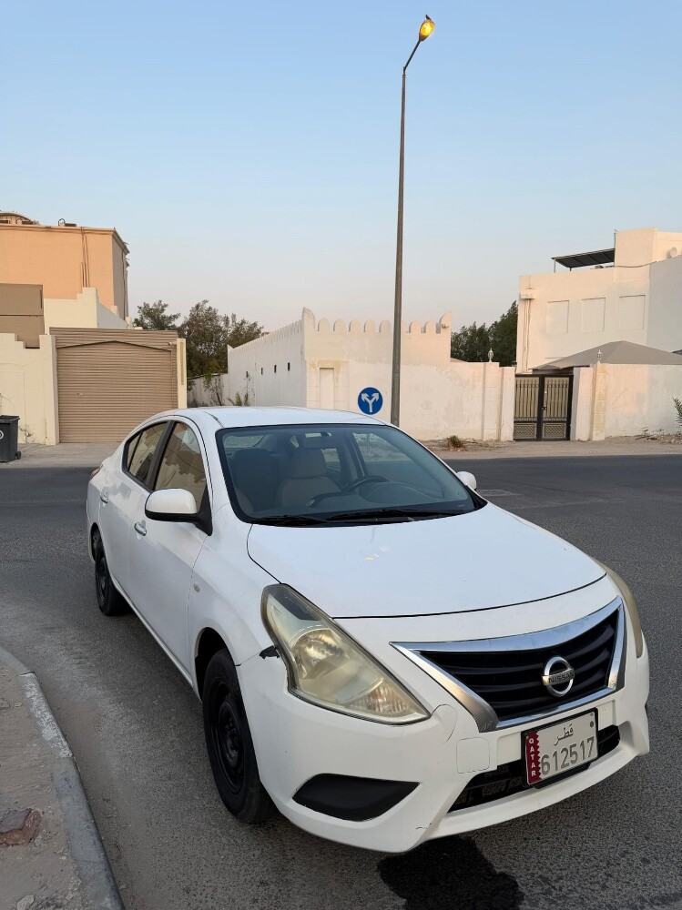 Nissan - 4