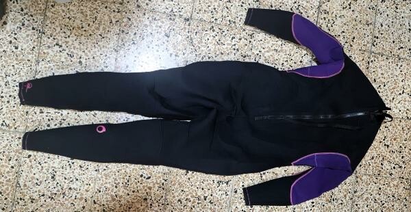 Diving Suit, Women's, brand new - 2