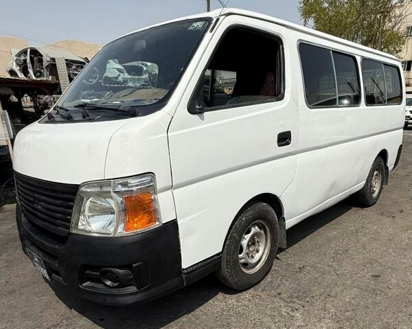NISSAN URVAN 2010 - 3