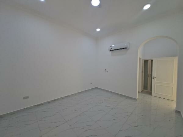 7BR VILLA FOR  RENT - UMM AMAD |12K - 6