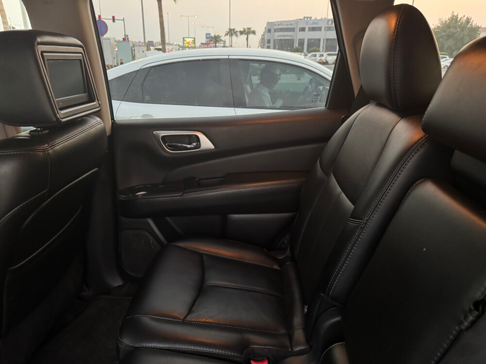 Nissan Pathfinder Platinum 2014 - 8