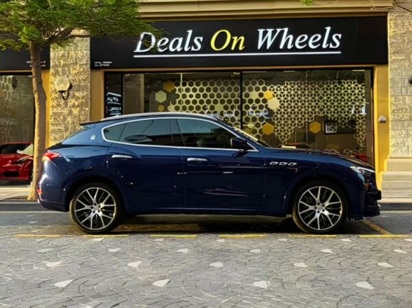 Maserati Levante - 3