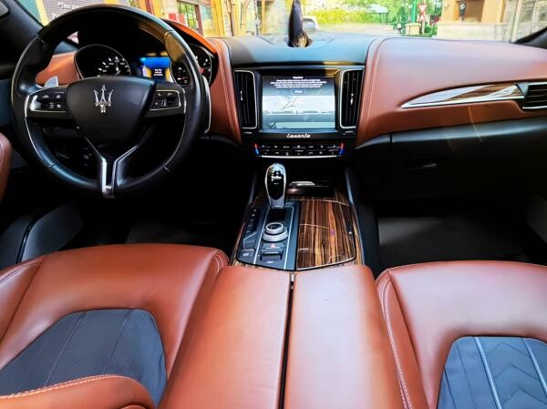 Maserati Levante - 6