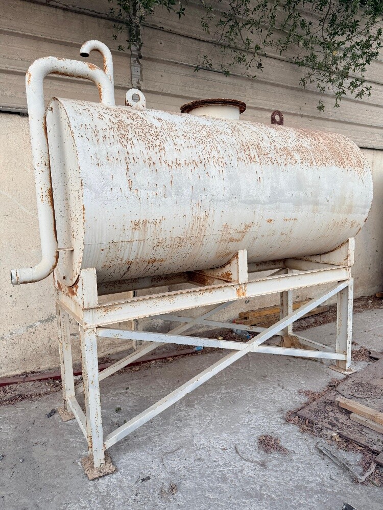 Heavy Duty Cylindrical Metal Storag - 1