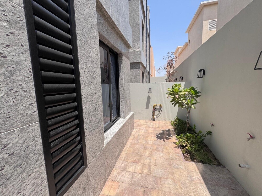لاايجار فيلا سكنية اول ساكن - 10