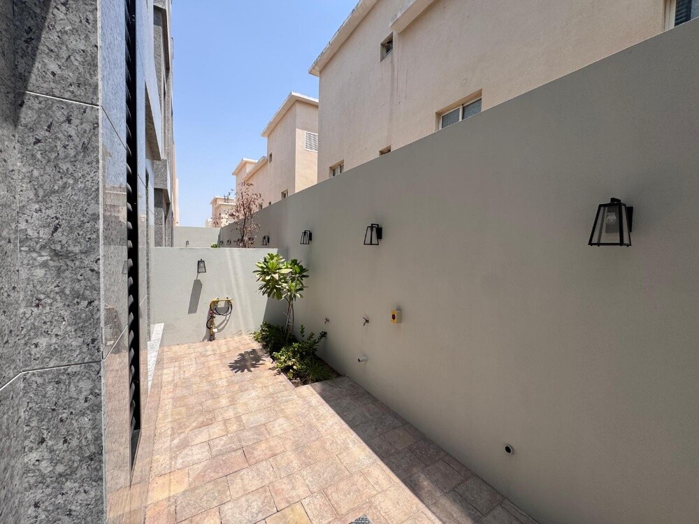 لاايجار فيلا سكنية اول ساكن - 4
