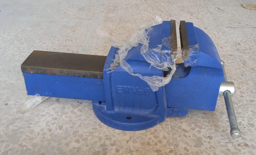Bench Vise and Manual Steel Bender - 1