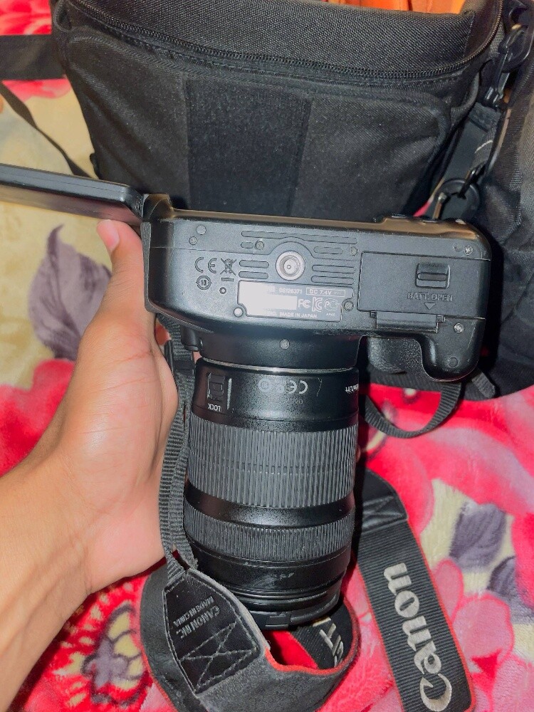 canon EOS 650D with Two Lenses - 5
