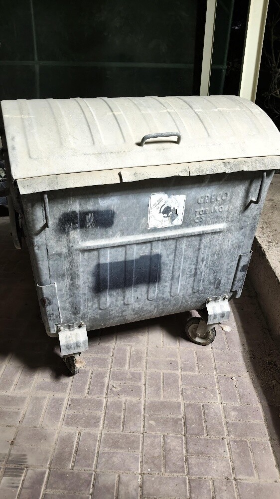 metal steel wheelie waste container - 1