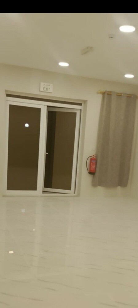 New workers' accommodation and shop - 5