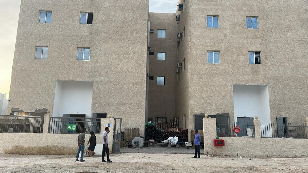 New workers' accommodation and shop - 1