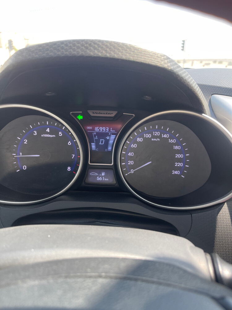 Hyundai veloster - 9